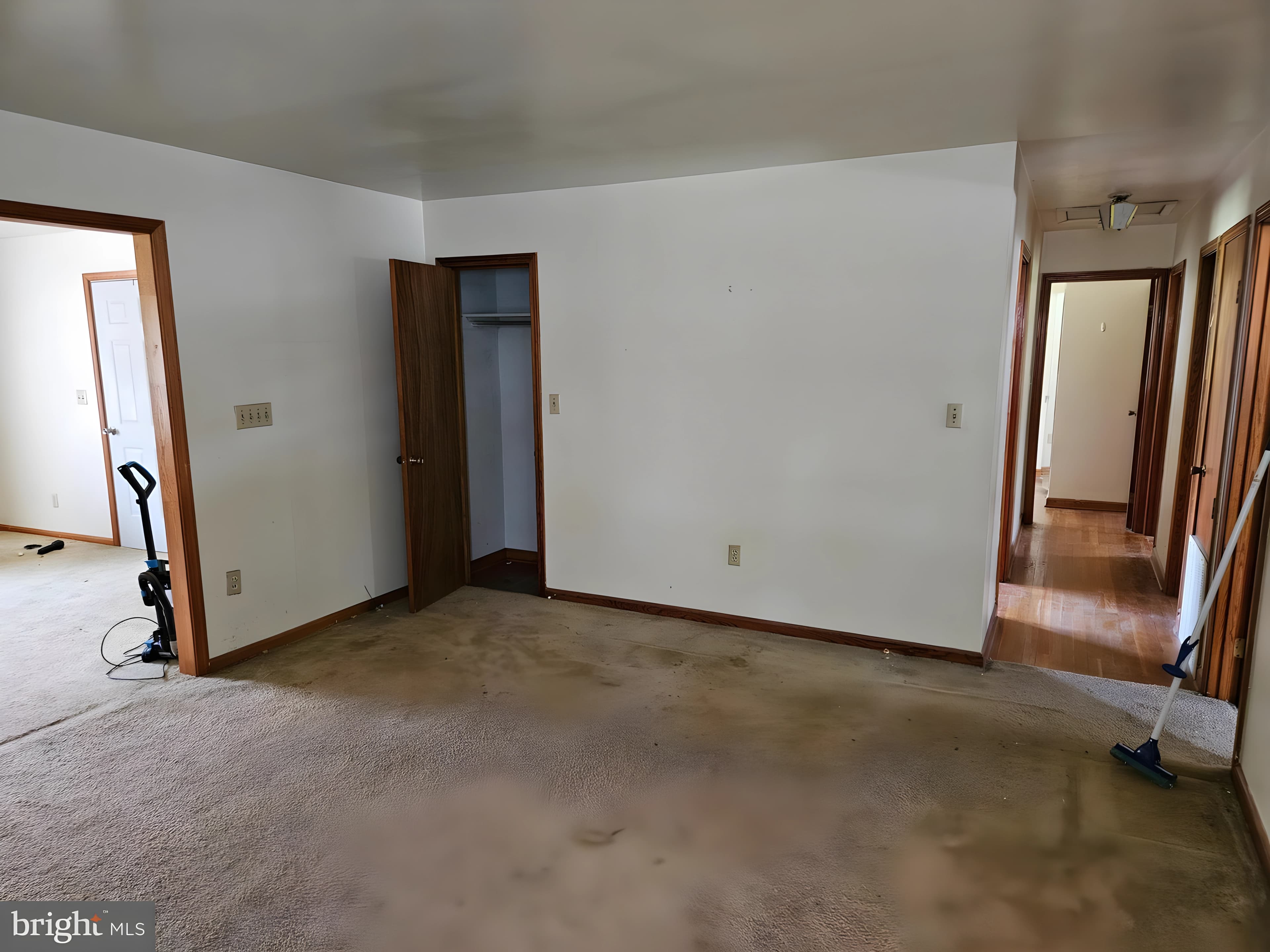 147 Chase St — photo 6