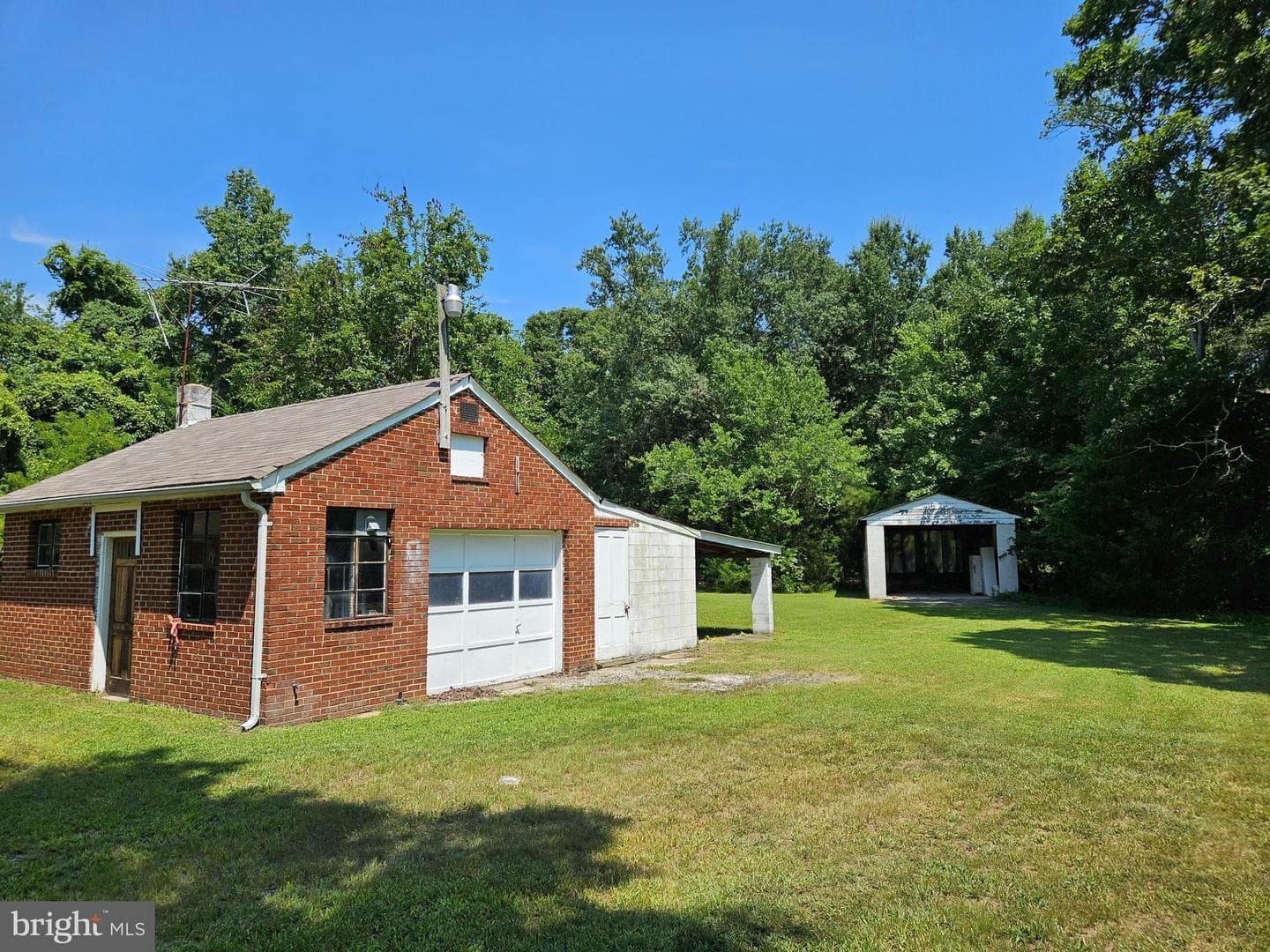 16485 Dawn Blvd — photo 4